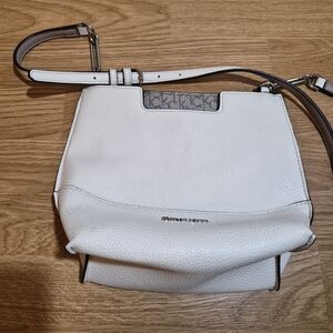 Calvin Klein White Leather Shoulder Bag